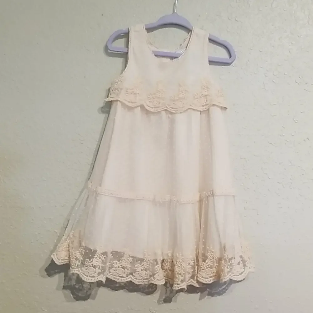 Vgt Storybook Heixlooms‎ lace peach dress size 2t